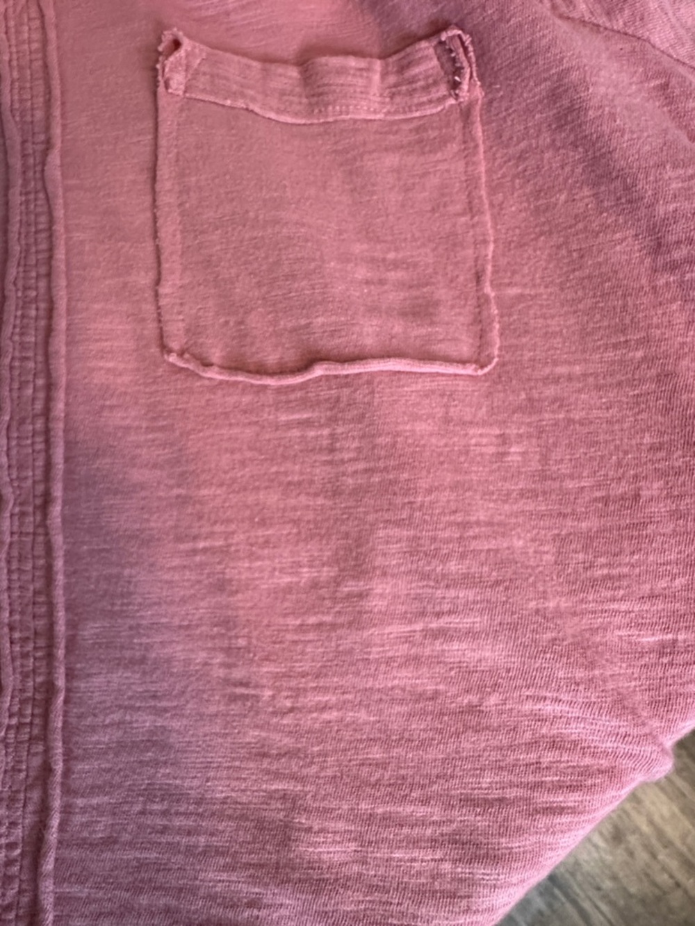 Relaxed V-Neck Short Sleeve Pocket Tee in Dusty Pink - Picture 10 of 14